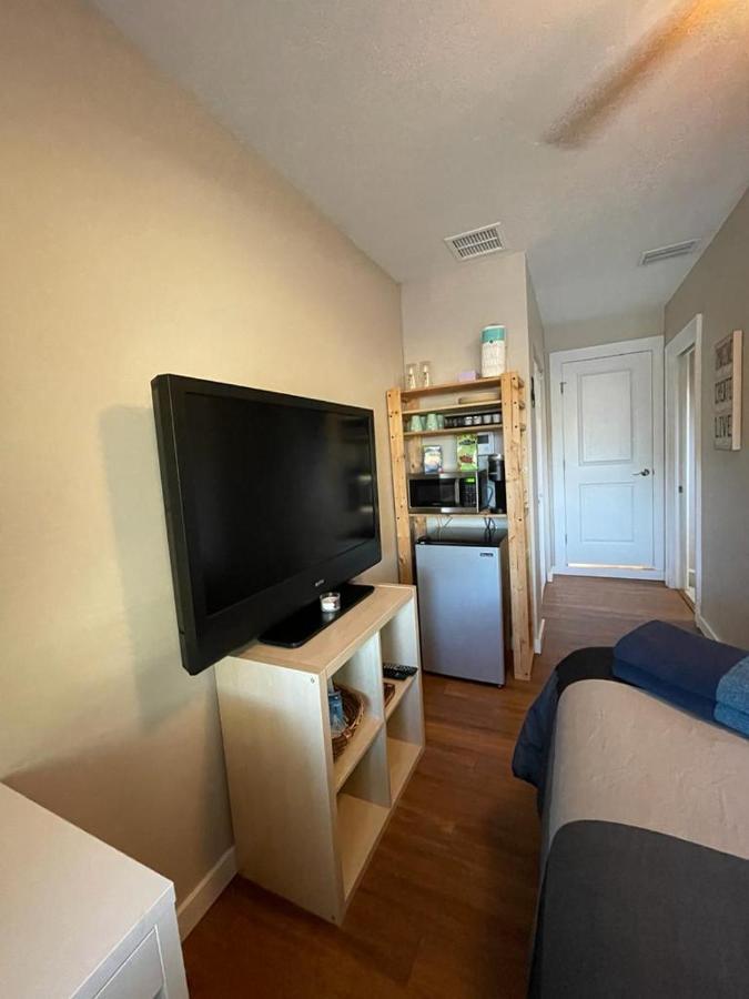 Quaint Guest Room Close To Siesta Key Sarasota Eksteriør billede